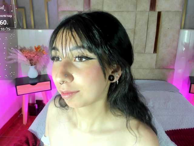 isabela-croftt live cam on BongaCams