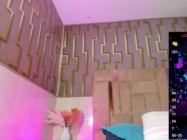 isabela-croftt live cam on BongaCams