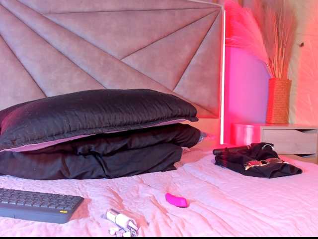 isabela-croftt live cam on BongaCams