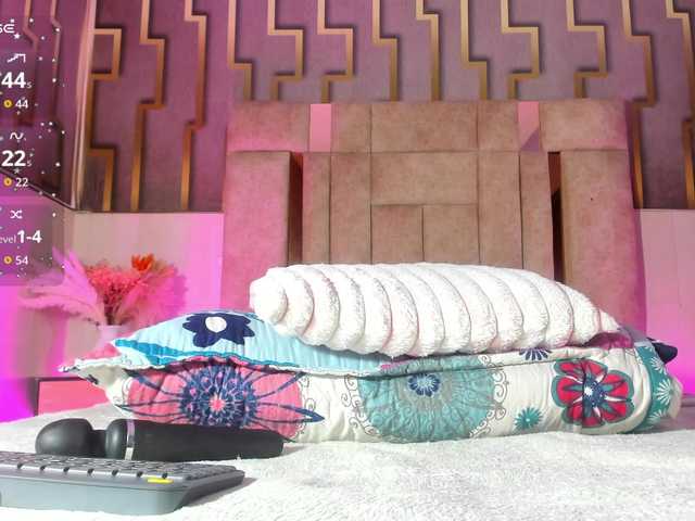 isabela-croftt live cam