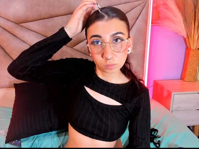 isabela-croftt live cam on BongaCams