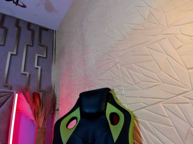 isabela-croftt live cam on BongaCams