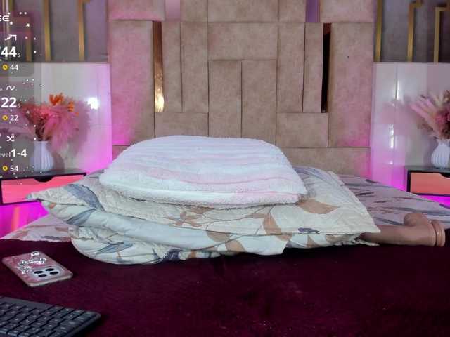 isabela-croftt live cam on BongaCams