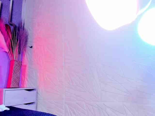 isabela-croftt webcam