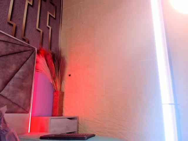 isabela-croftt's live room
