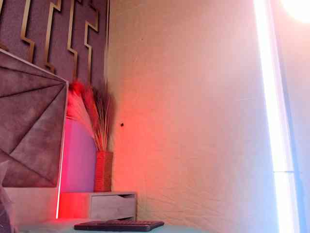 isabela-croftt webcam