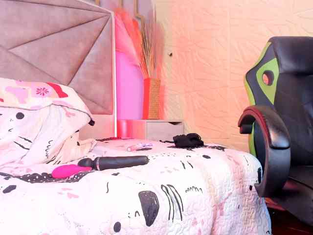 isabela-croftt webcam