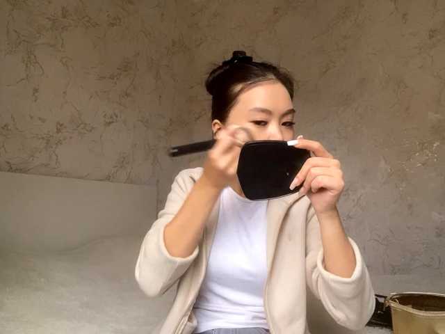 CatherinInsognia live cam on BongaCams