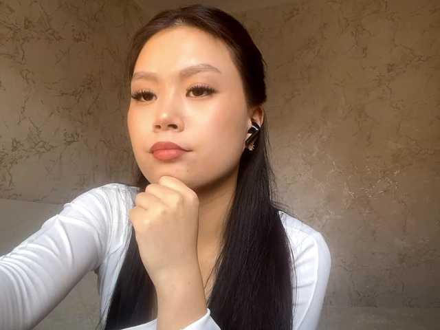 CatherinInsognia live cam on BongaCams