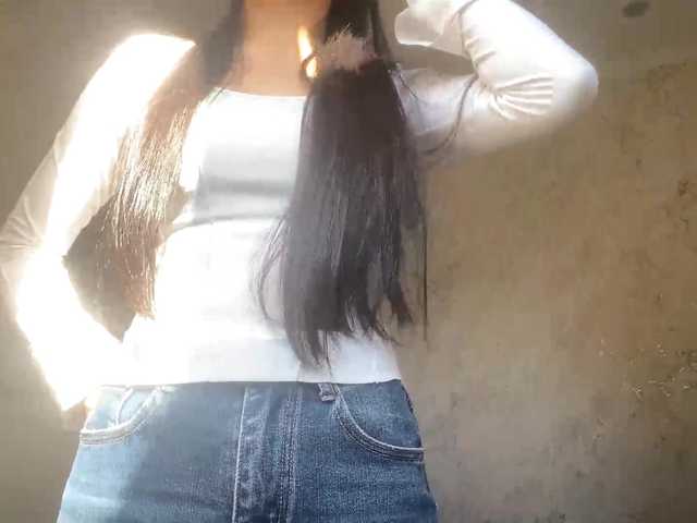 CatherinInsognia live cam on BongaCams
