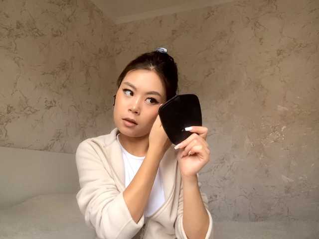 CatherinInsognia live cam on BongaCams