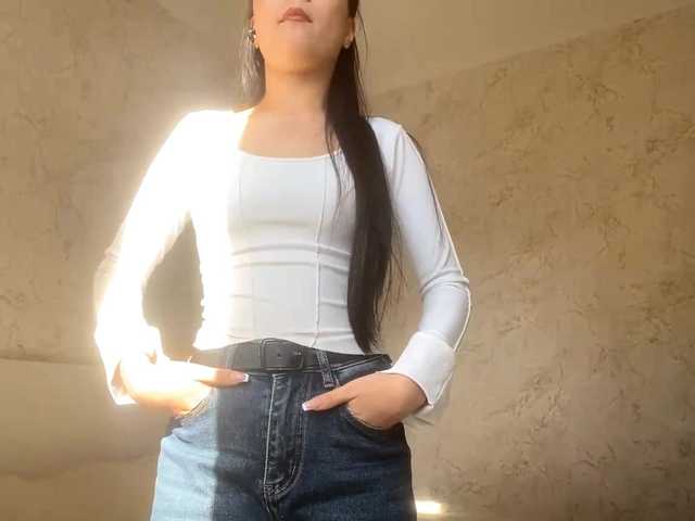 CatherinInsognia live cam on BongaCams