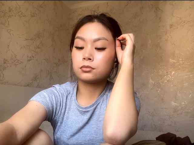 CatherinInsognia webcam