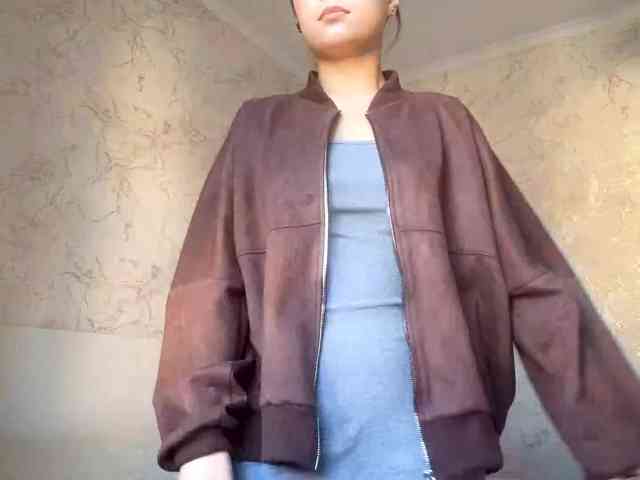 Model: CatherinInsognia