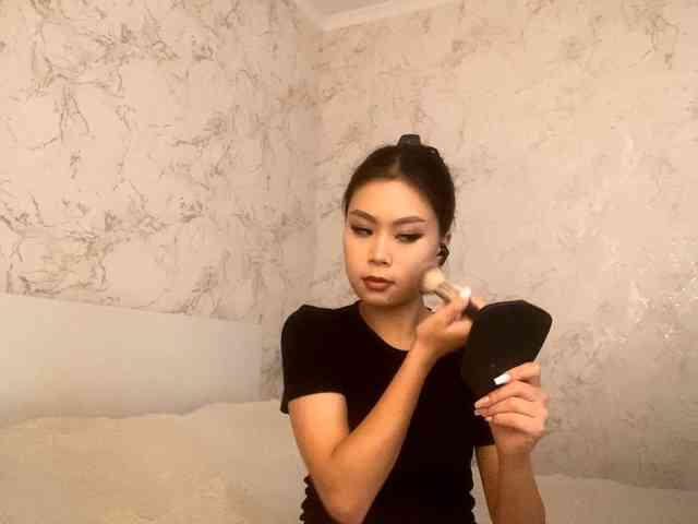 CatherinInsognia webcam