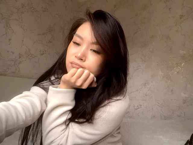CatherinInsognia webcam