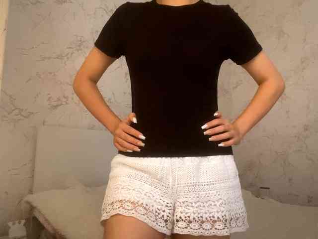 CatherinInsognia webcam