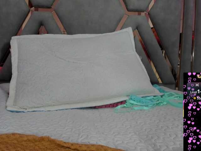 aba-sornyy live cam on BongaCams