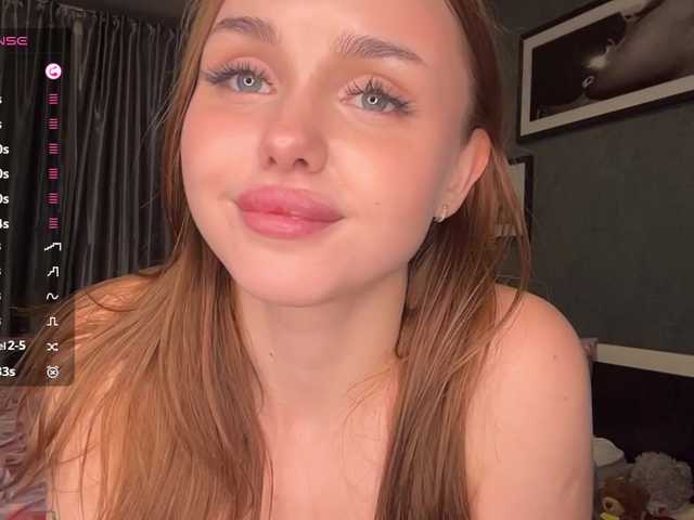 PamalaOcamb live cam on BongaCams
