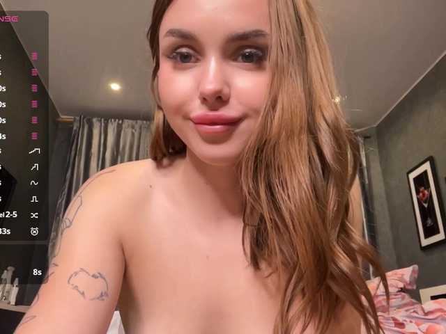 PamalaOcamb live cam on BongaCams