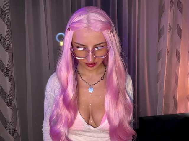 MistOnori live cam on BongaCams
