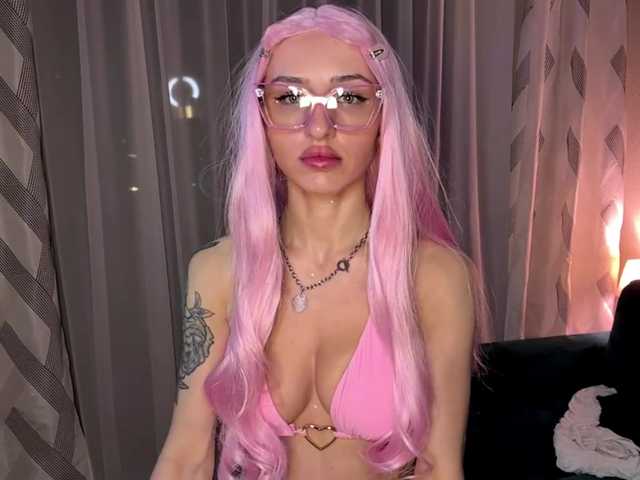 MistOnori live cam on BongaCams