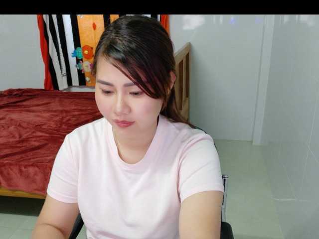 Lisahot69, en directo ahora en BongaCams
