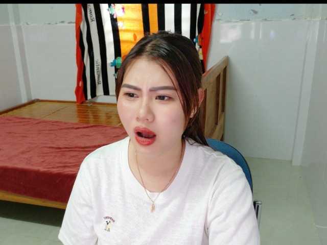 le modèle Lisahot69 est en webcam porno dans un show sur le site bongacams, il possède les tags suivants: Asian,Redhead,Trimmed