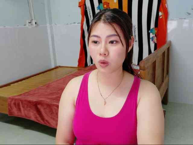 Lisahot69 webcam