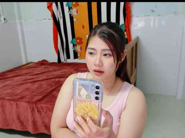 Lisahot69 webcam