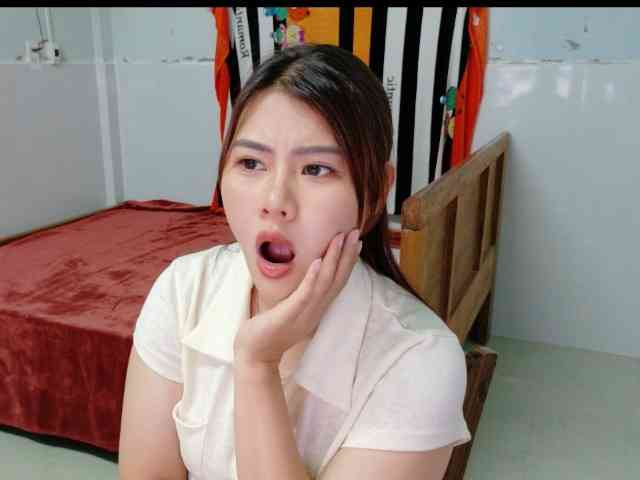 Lisahot69 webcam