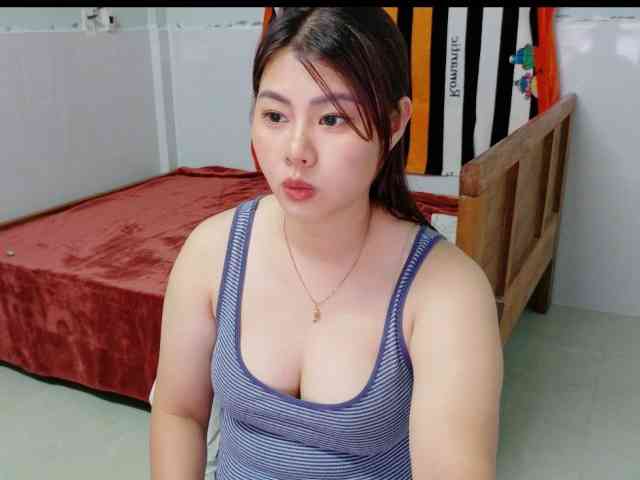 Lisahot69 webcam