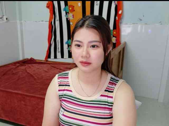 Lisahot69 webcam