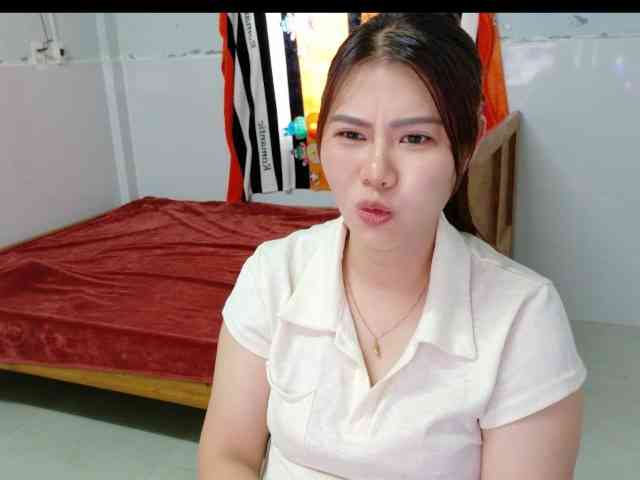Lisahot69 webcam