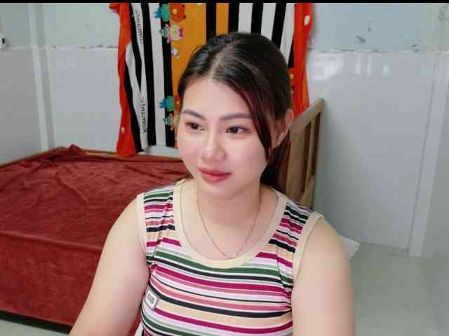 Lisahot69 webcam