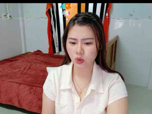 Lisahot69 webcam