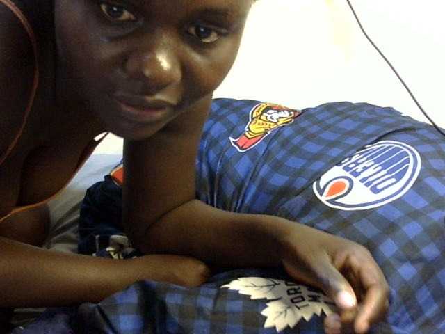 African-qeen1 live cam on BongaCams