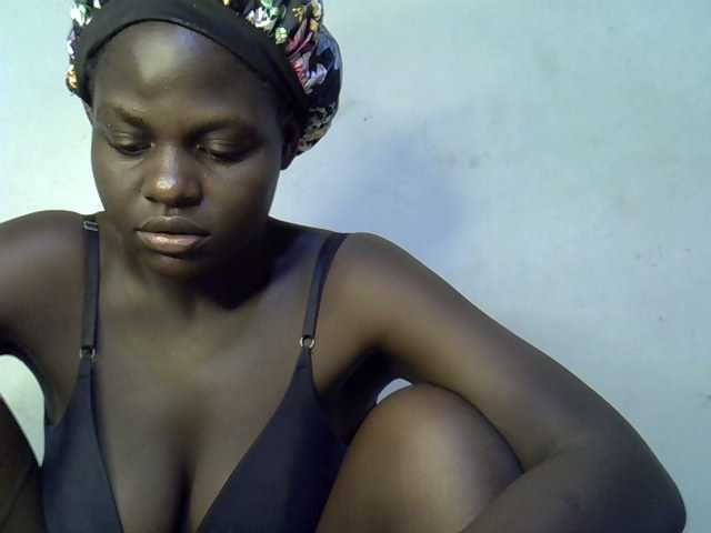 African-qeen1 live cam on BongaCams