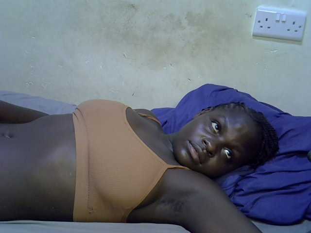 African-qeen1 live cam on BongaCams