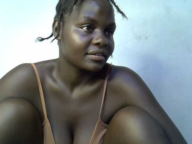 African-qeen1 live cam on BongaCams