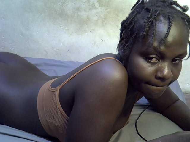 African-qeen1 live cam on BongaCams