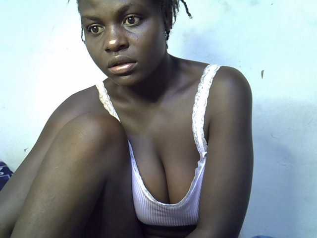 African-qeen1 live cam on BongaCams