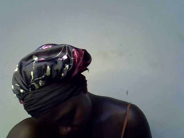 African-qeen1 live cam on BongaCams