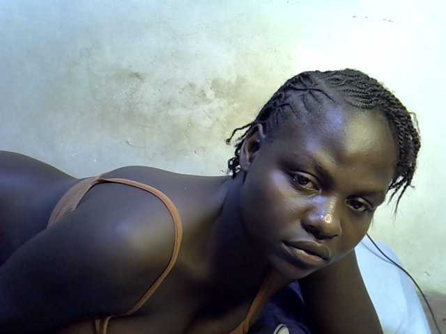African-qeen1 live cam on BongaCams