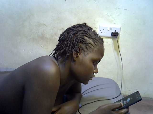 African-qeen1 live cam on BongaCams