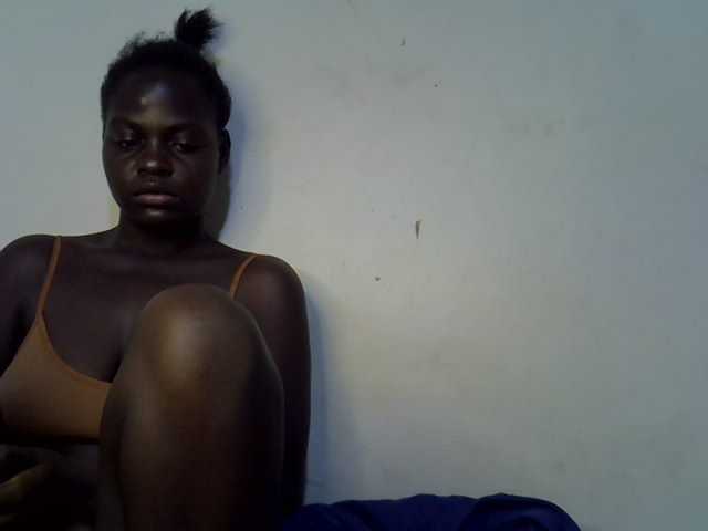 African-qeen1 live cam on BongaCams