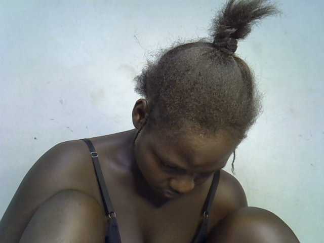 African-qeen1 live cam on BongaCams