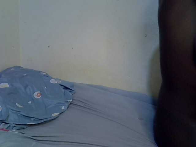African-qeen1 live cam on BongaCams