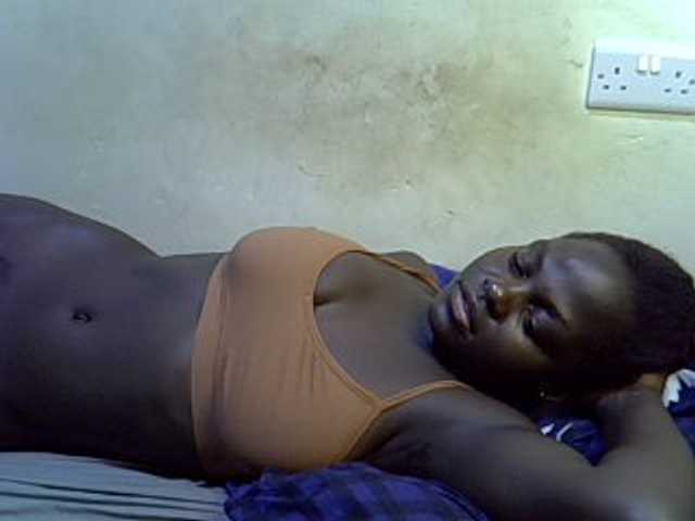 African-qeen1