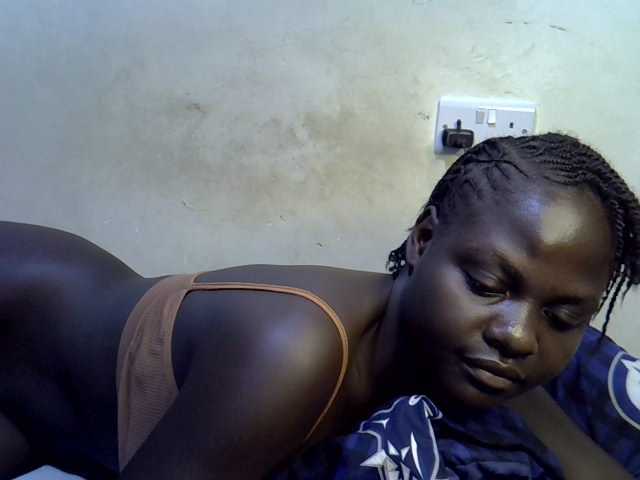 African-qeen1 live cam on BongaCams